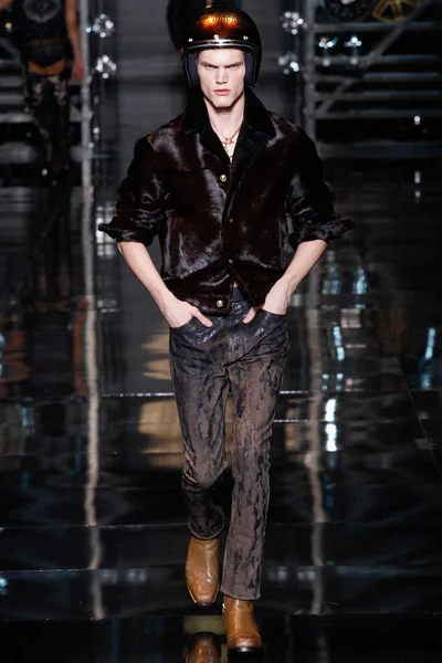 Look 31